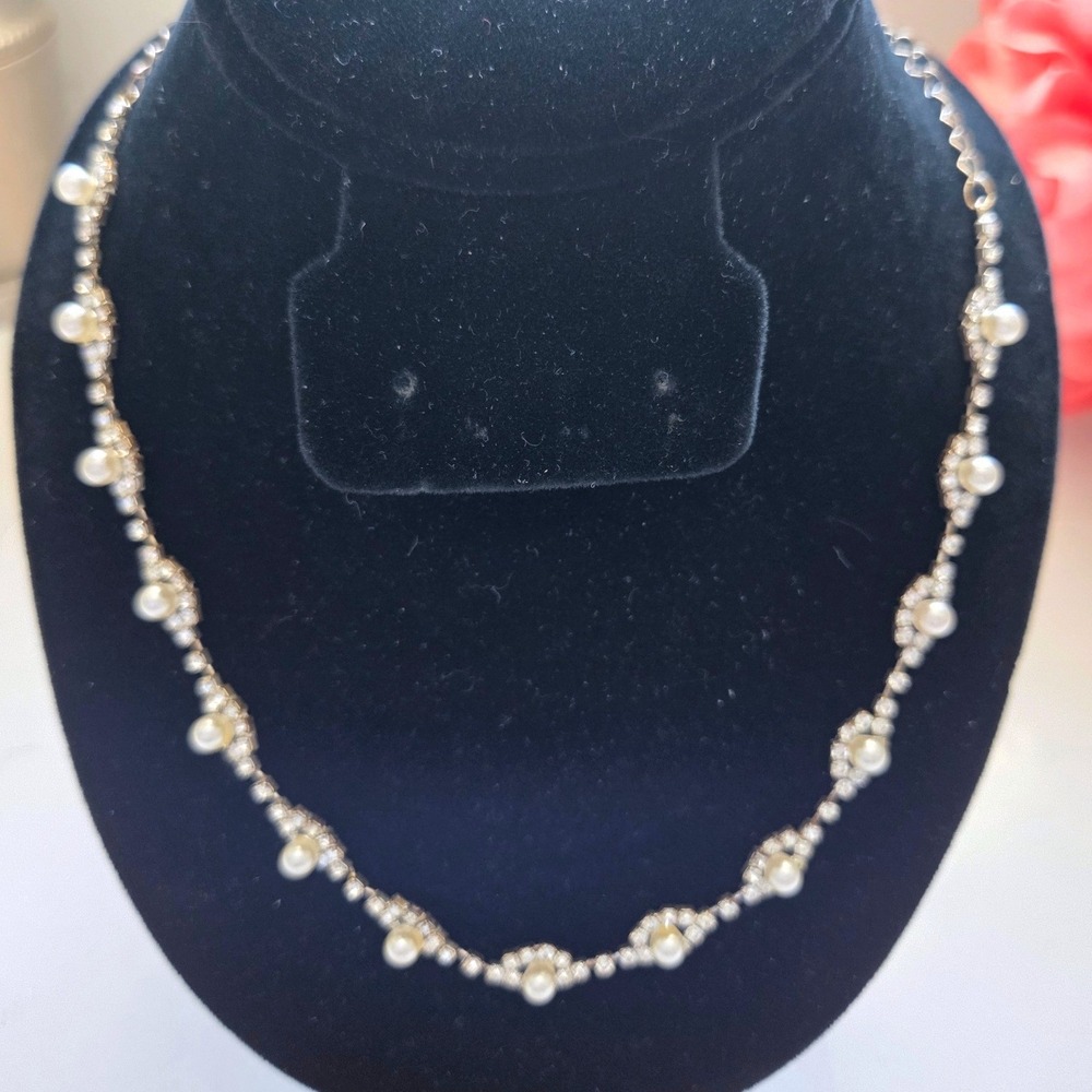 Silver Tone Faux Pearl and Rhinestone Station Necklace Adjustable 19.5 Inch